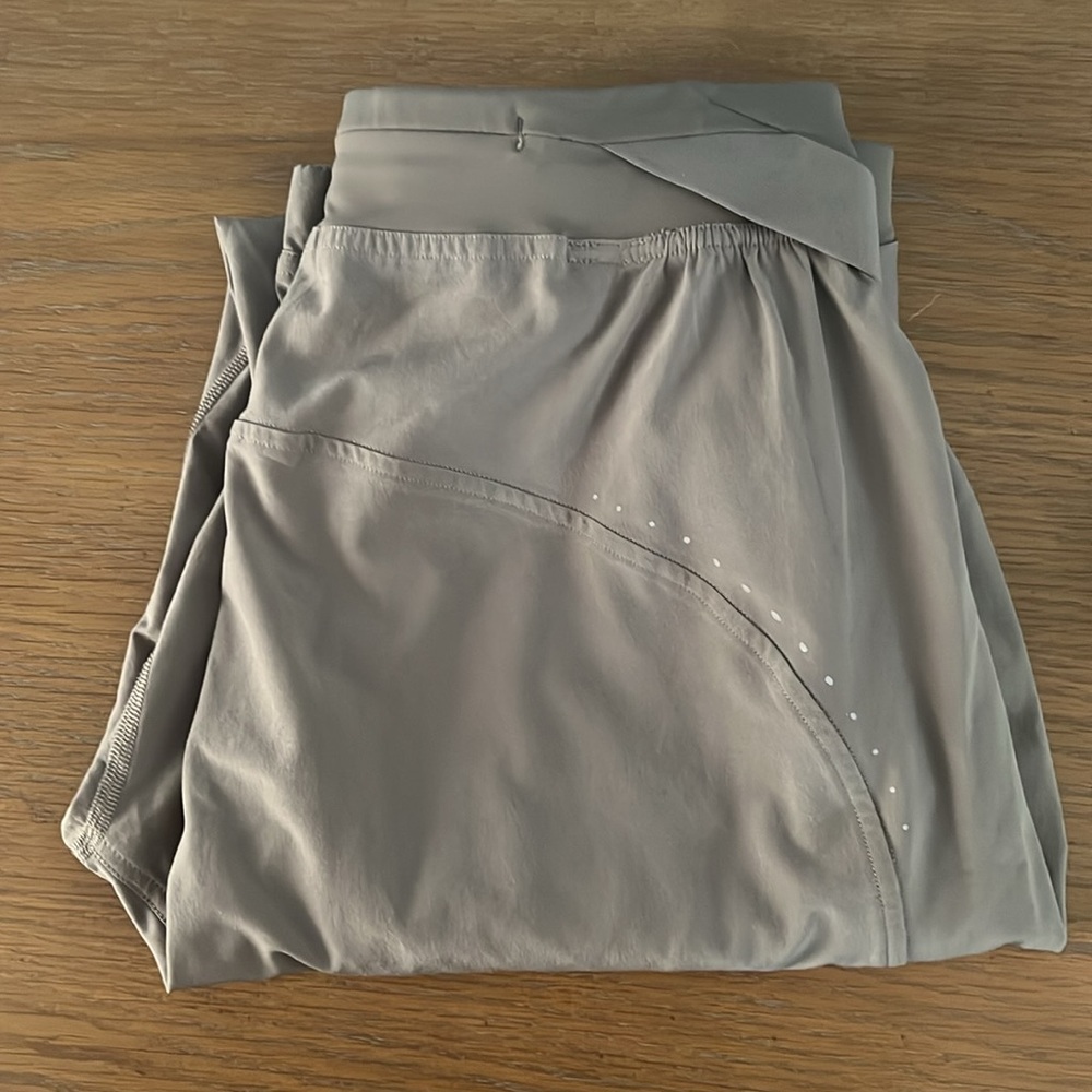 Women’s Lululemon adaptive state joggers